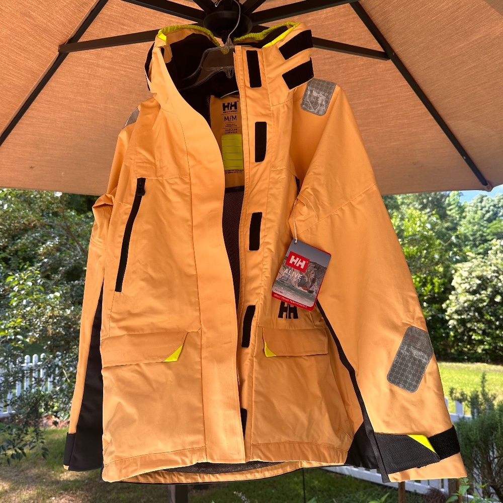 Women's Helly Hansen Skagen Offshore Sailing Jacket - Medium